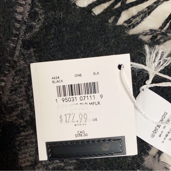 Coach Reversible Horse And Carriage Plaid Print Muffler/Scarf - Picture 5 of 7